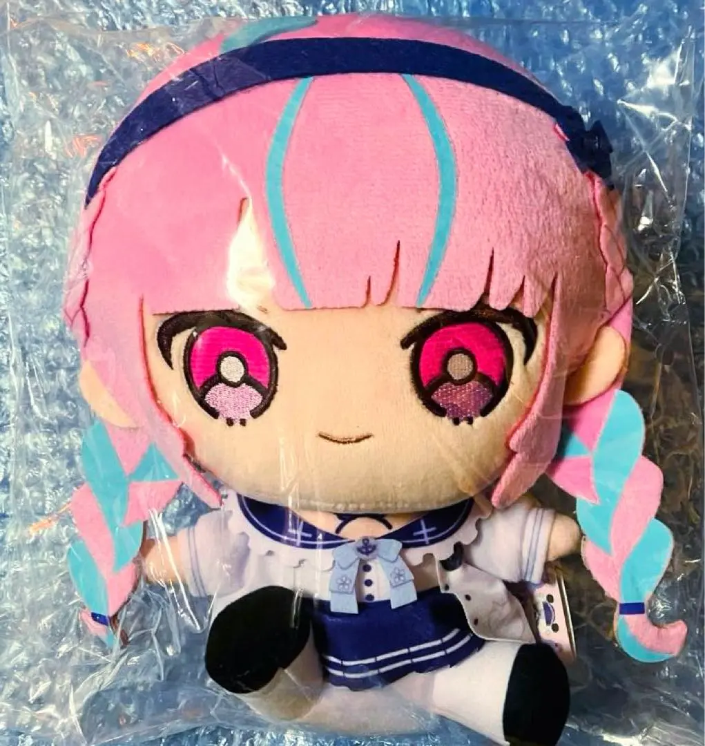 hololive - 湊あくあ セーラー服衣装 ぬいぐるみ friends with u ホロライブ hololive friends with u 湊あくあ セーラー衣装 – hololive
