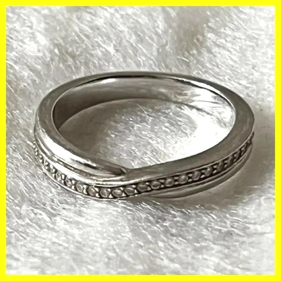 Thumbnail of Harry Winston Ring Tryst One Row Band Ring Size 8 Diamond