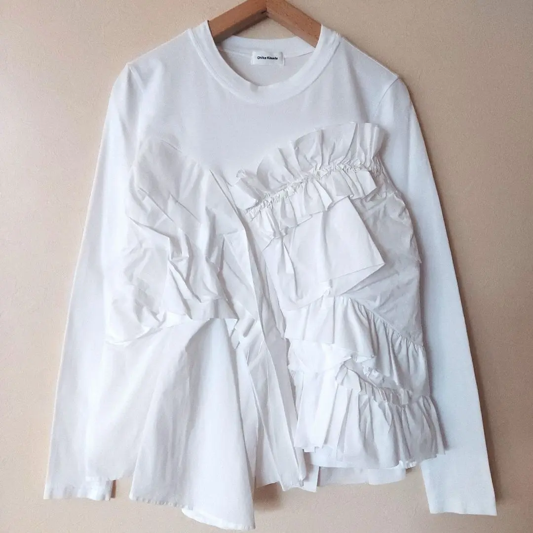 Chika Kisada バレエ バレリーナ Tシャツ ホワイト 白 チカキサダ Chika Kisada バレエ バレリーナ Tシャツ ホワイト 白 チカキサダ