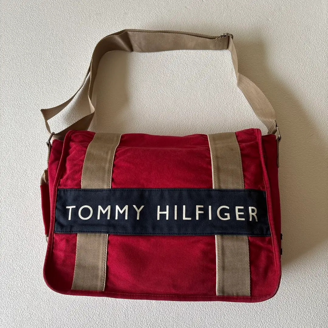 90s tommy hilfigerメッセンジャーバッグ - メルカリ