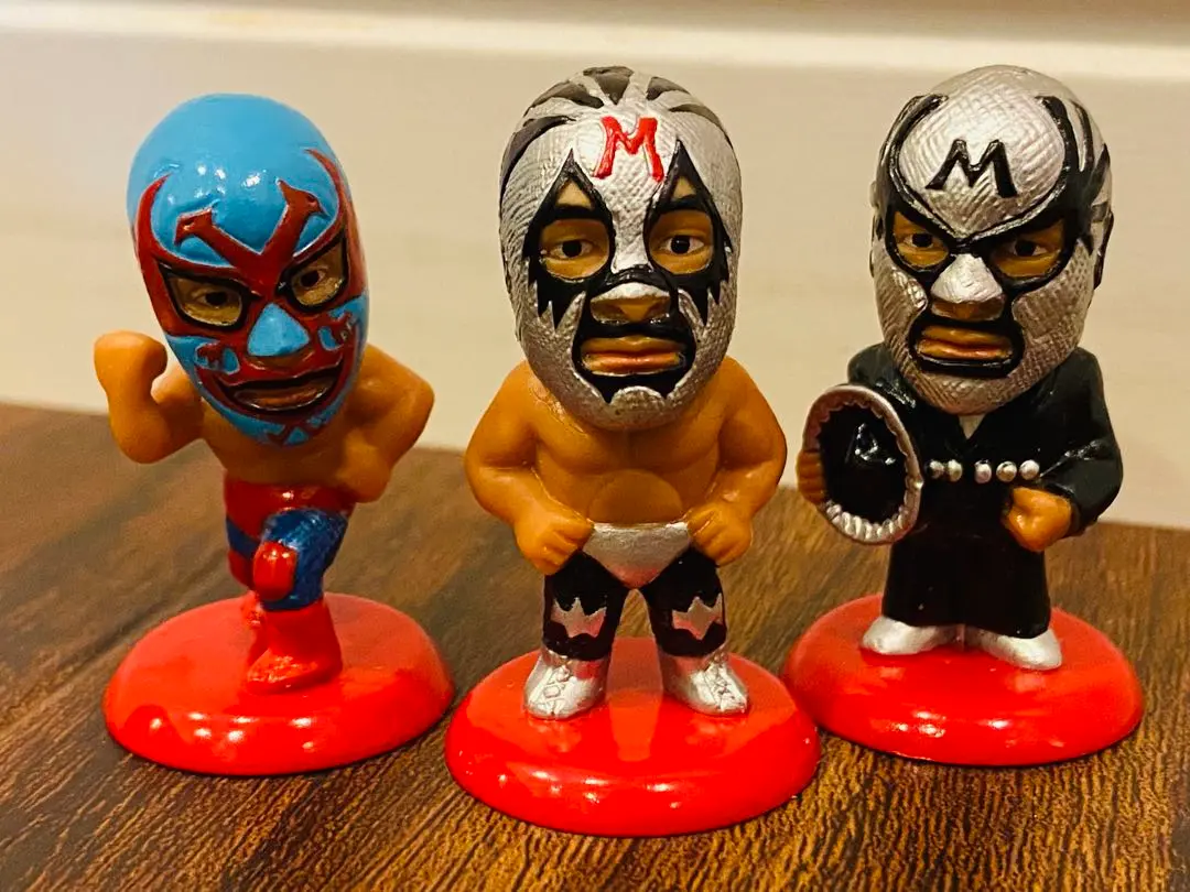 プロレスフィギュアマスカラス兄弟３体セット プロレスフィギュアマスカラス兄弟3体セット スポーツ