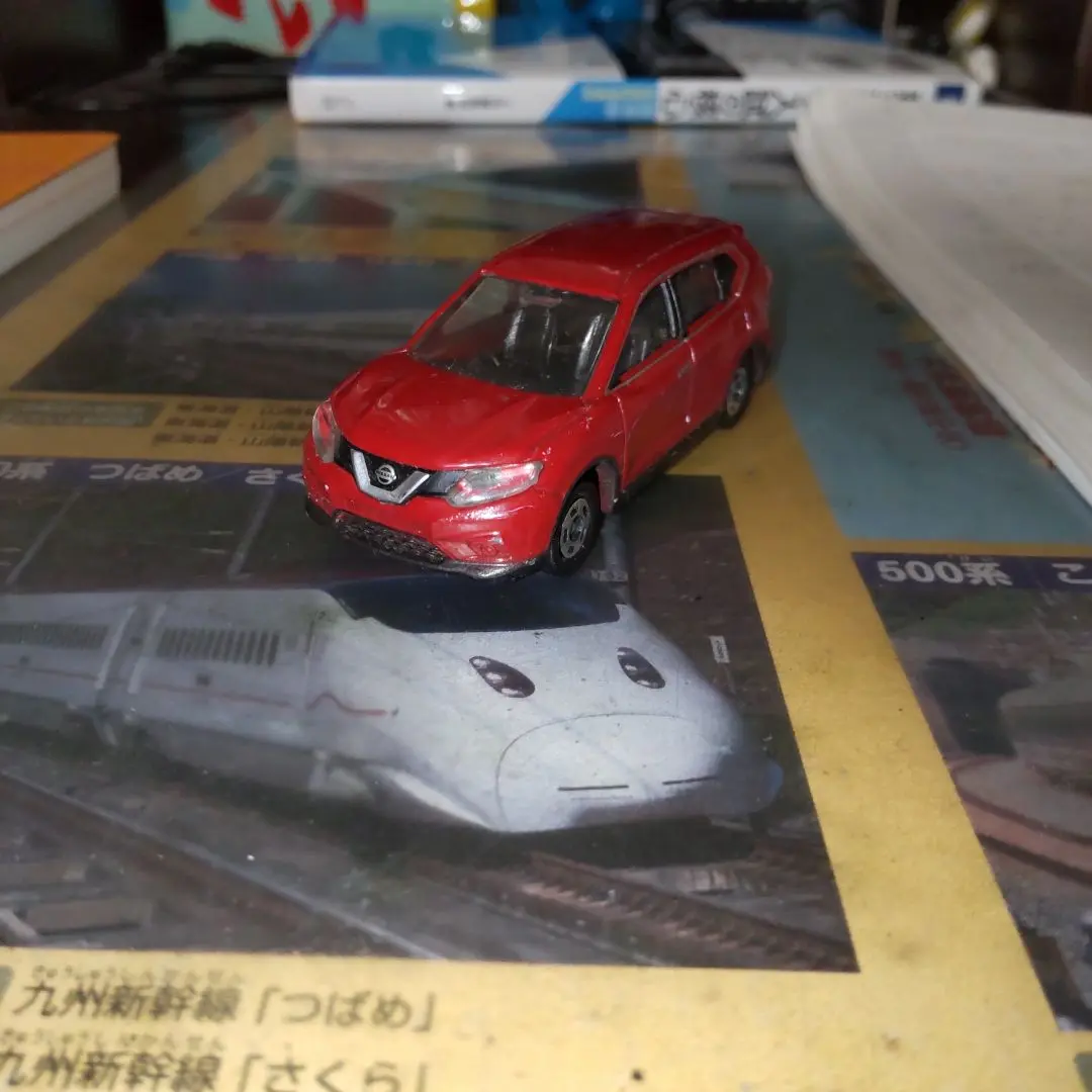 Thumbnail of Nissan X-Trail model car