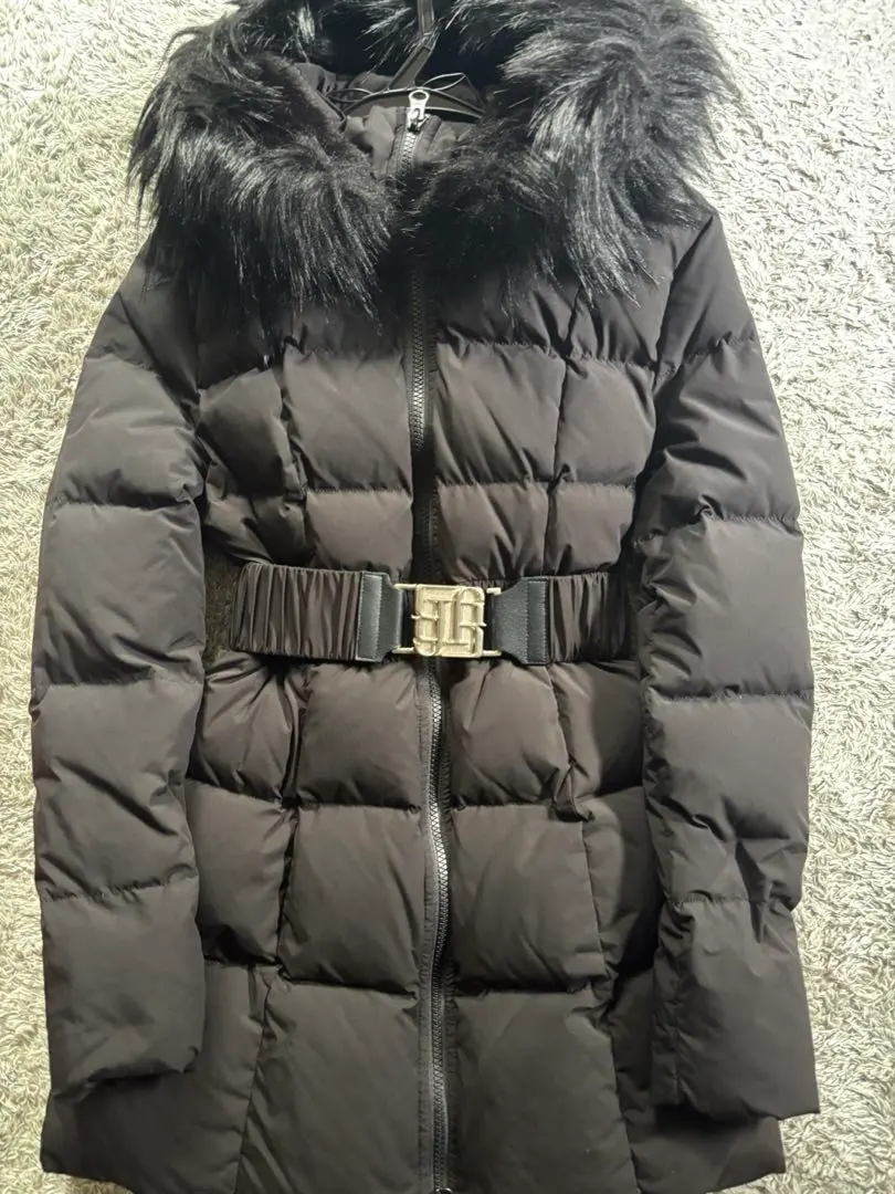 GYDA 羽絨外套 黑色 的縮圖