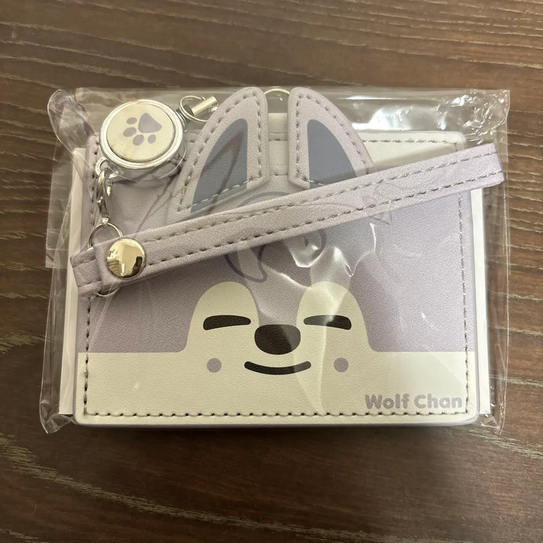 スキズ ミュージアム SKZOO IDカードケース ウルフチャン straykids ミュージアム IDカードケース WolfChan パスケース