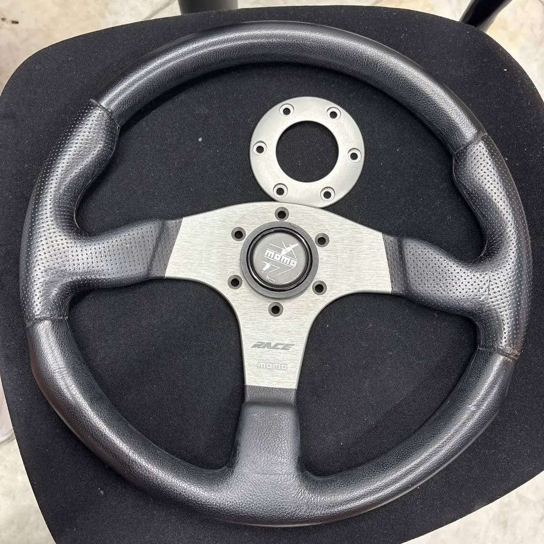 MOMO  RACE  35パイ　あんかけスパ Amazon | MOMO(モモ) ステアリング レース 35パイ BK R-11