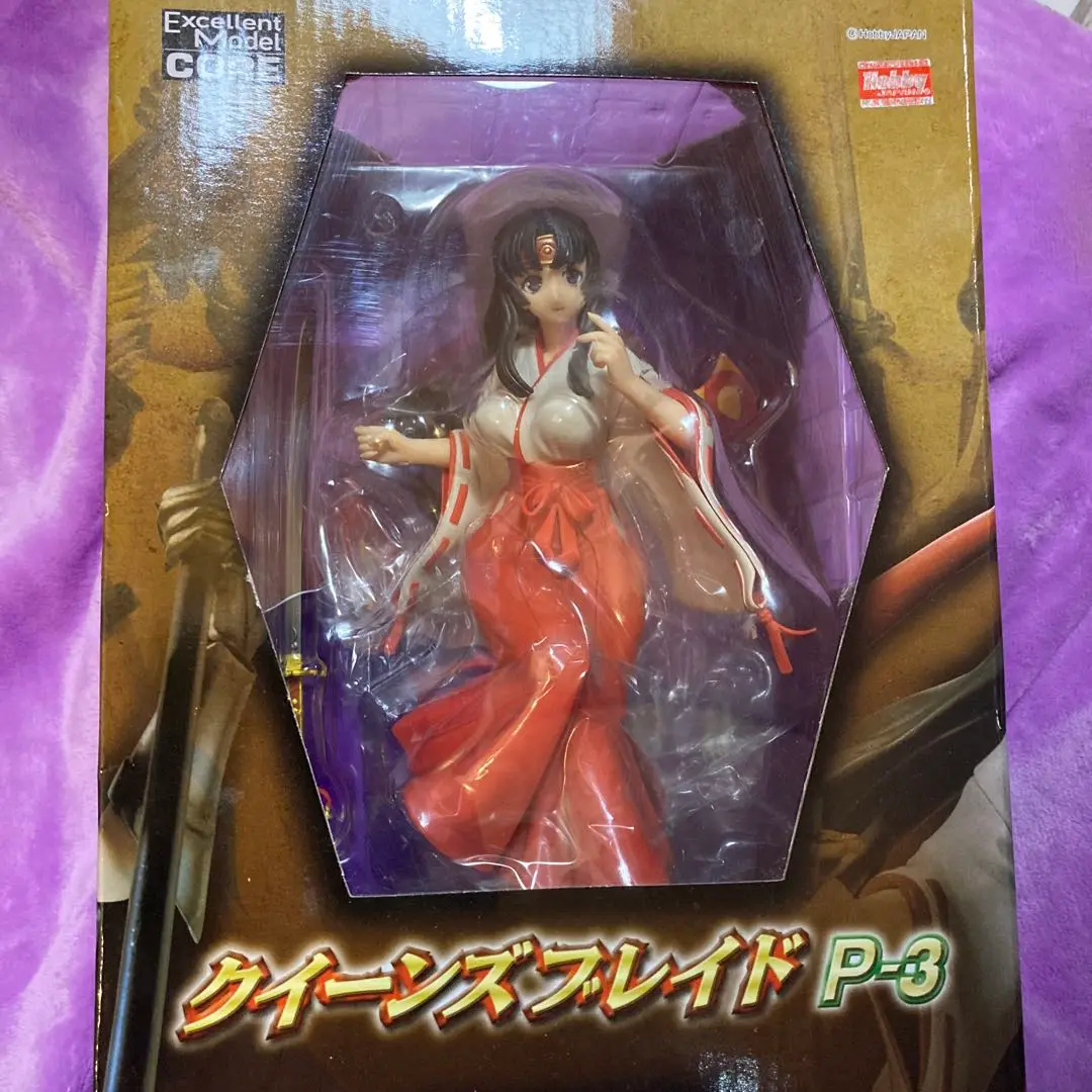 【未開封 美品】クイーンズブレイドP-3 武者巫女トモエ　お札２枚付き！ Amazon.co.jp: エクセレントモデルCORE クイーンズブレイドP-3