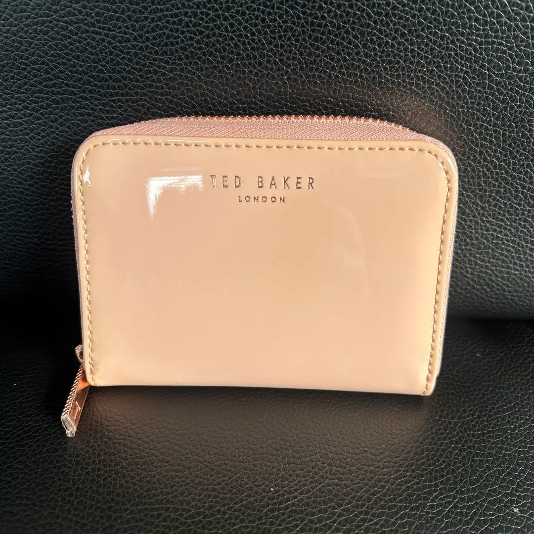 【新品未使用】タグ付 Ted Baker バタフライ 小銭入れ カードケース 2025年最新】テッドベイカー レディース コインケース・小銭入れ