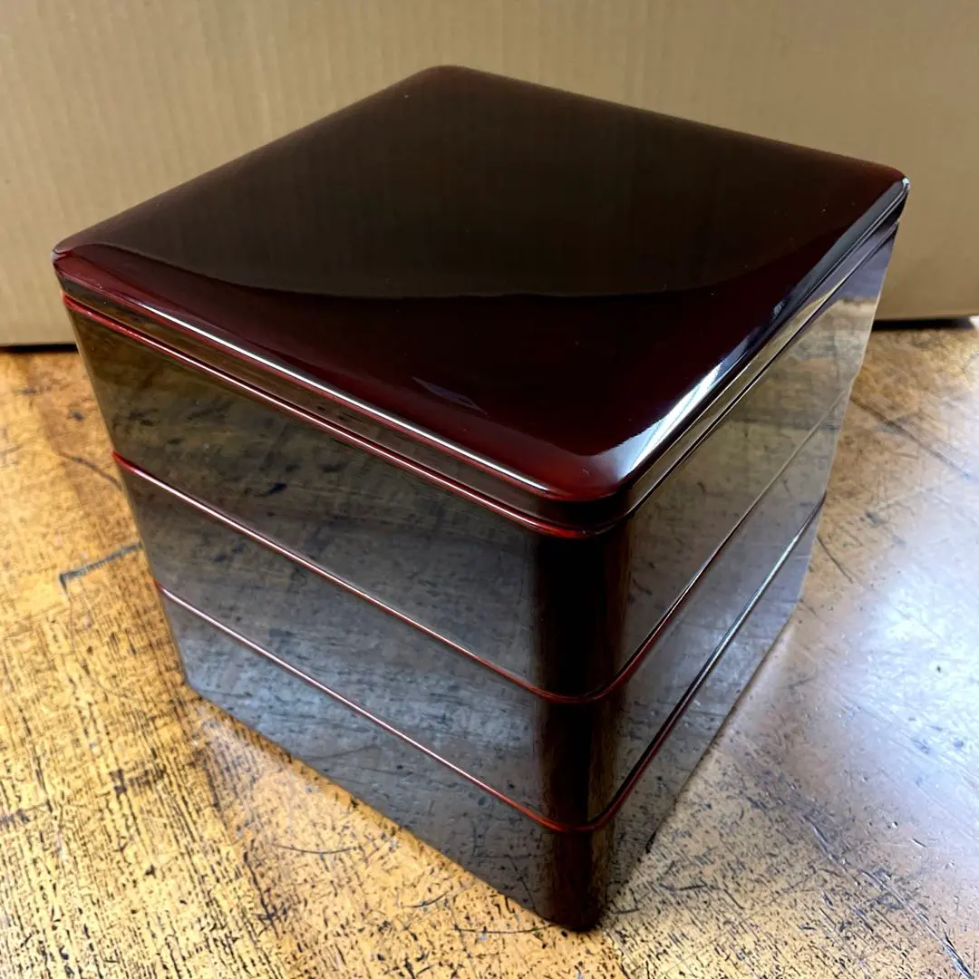 Thumbnail of 【Excellent Condition】Lacquered Jubako (tiered food box) - Three-Tiered