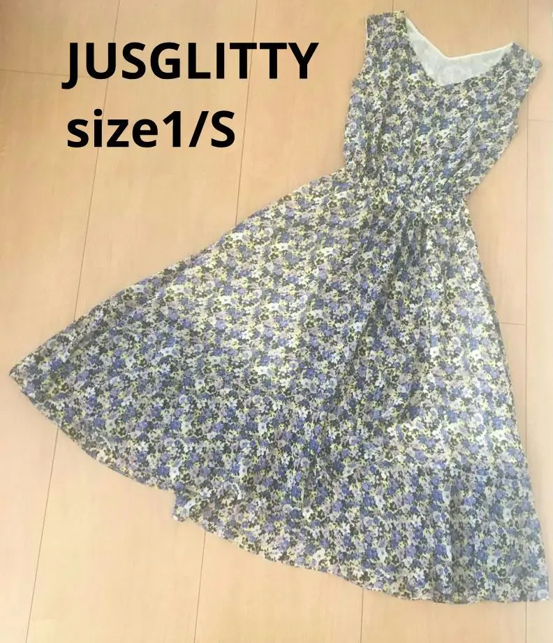 2025年最新】jusglitty ラインフラワープリントワンピースの人気