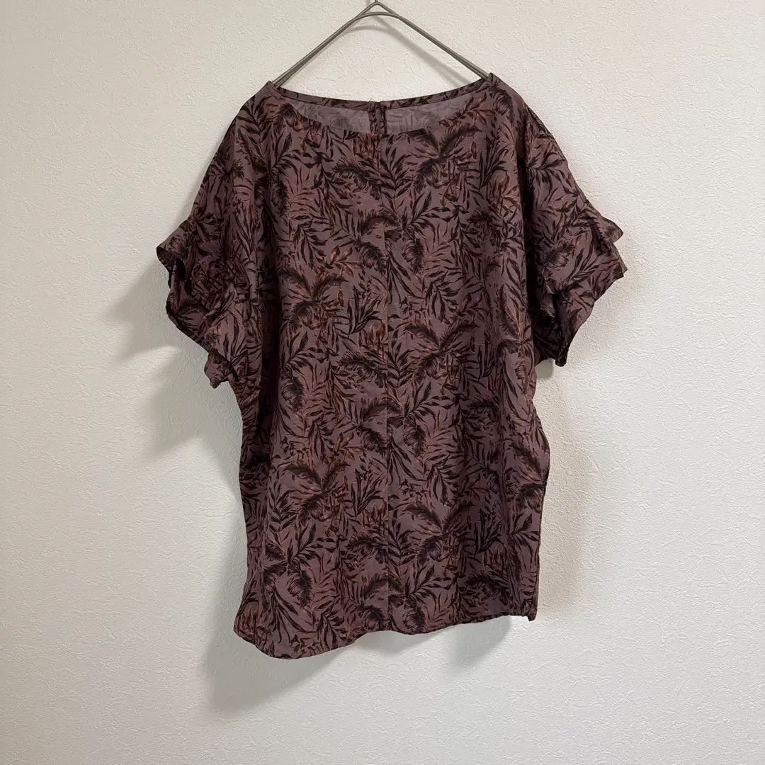 Thumbnail of Apart by Lowrys, all-over print, frilled sleeves, linen