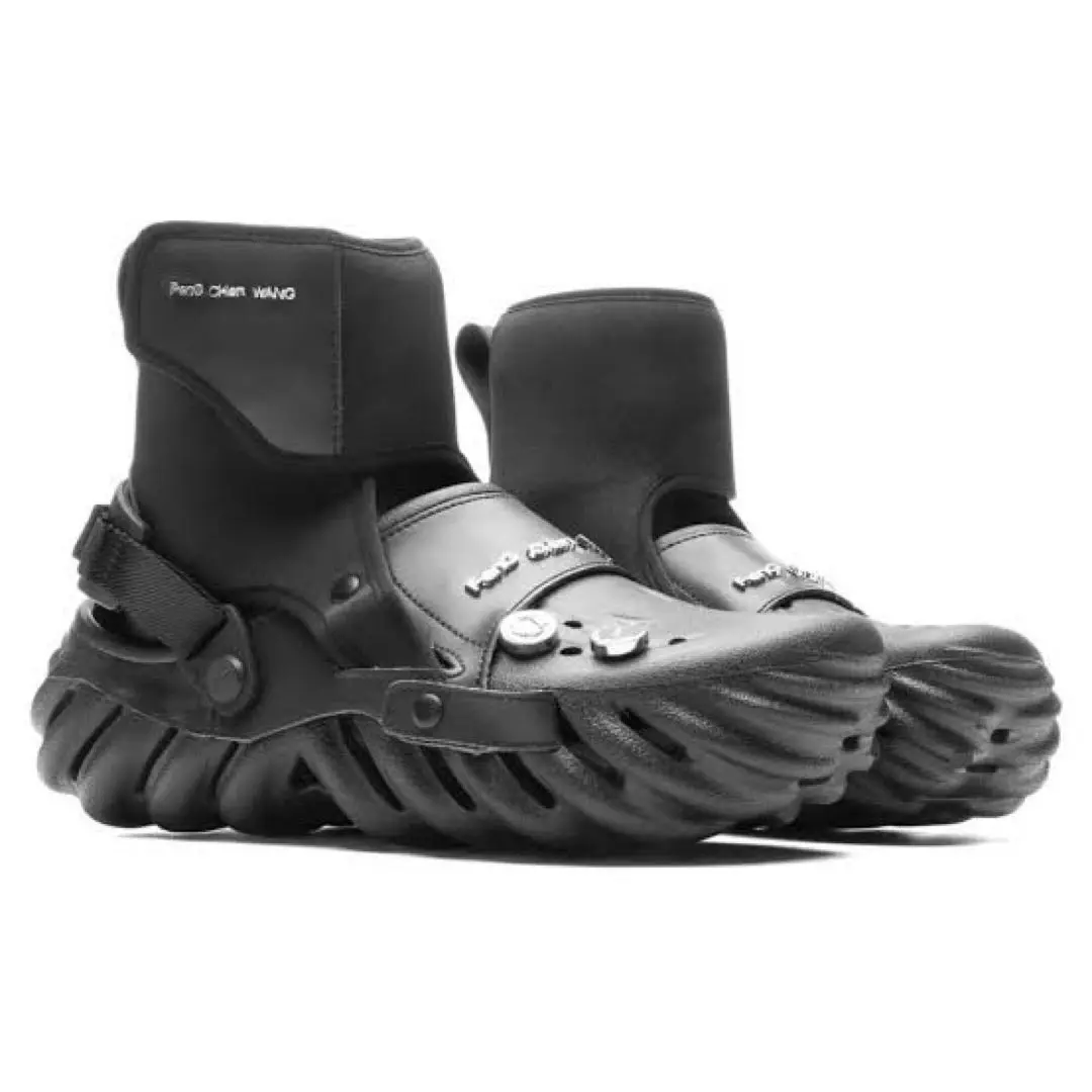 2025年最新】FENG chen wang crocsの人気アイテム - メルカリ