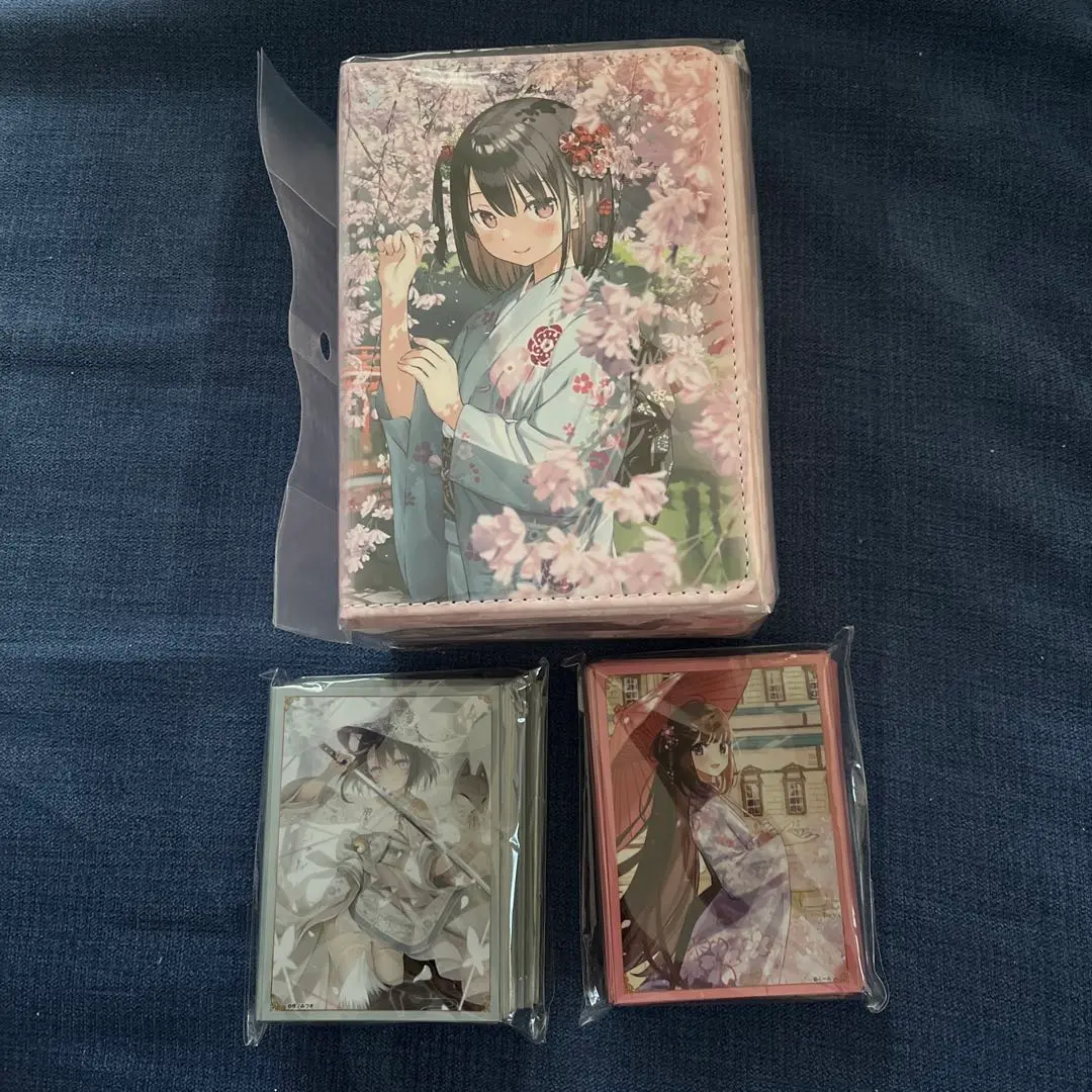 神絵祭　A賞　合皮製デッキケースW Anmi「coffee」 ご自宅用限定お買い得品 神絵祭 A賞 合皮製デッキケースW Anmi