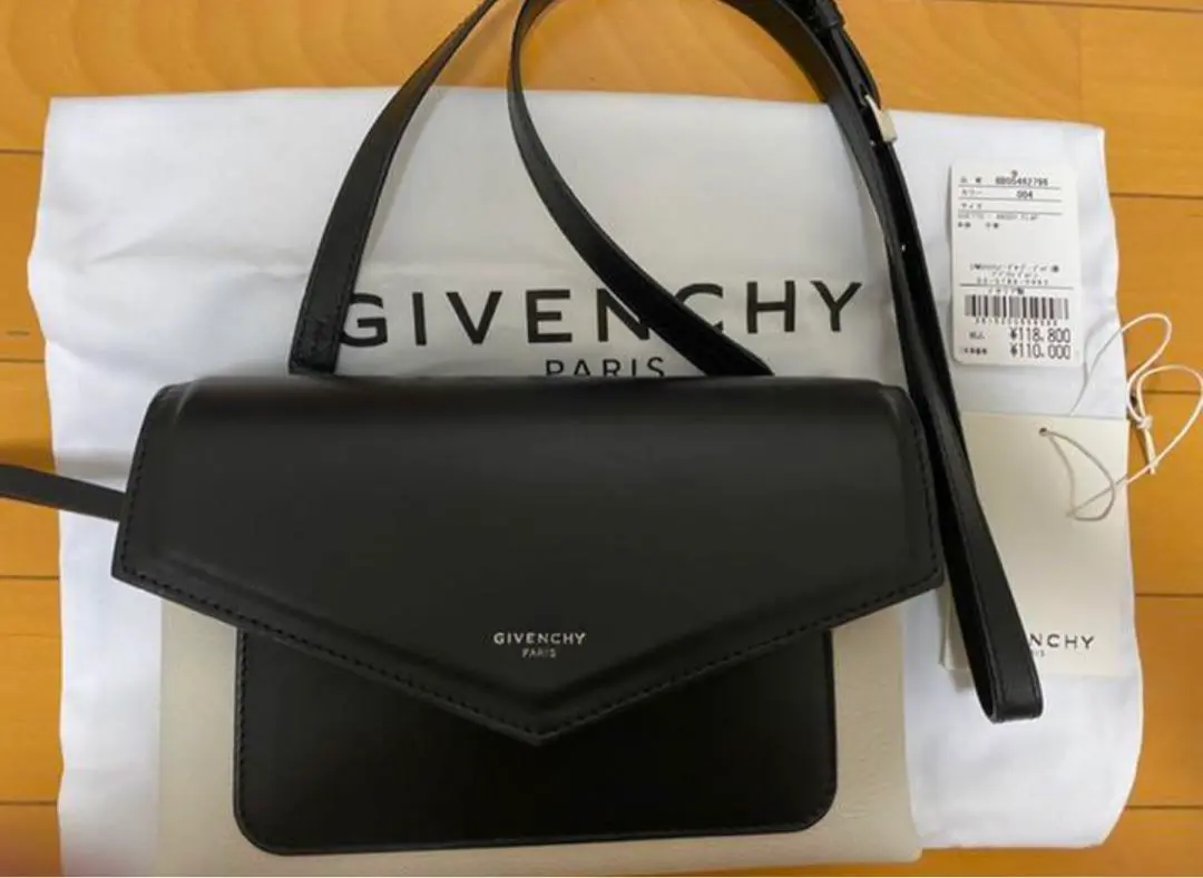 ジバンシー デュエット