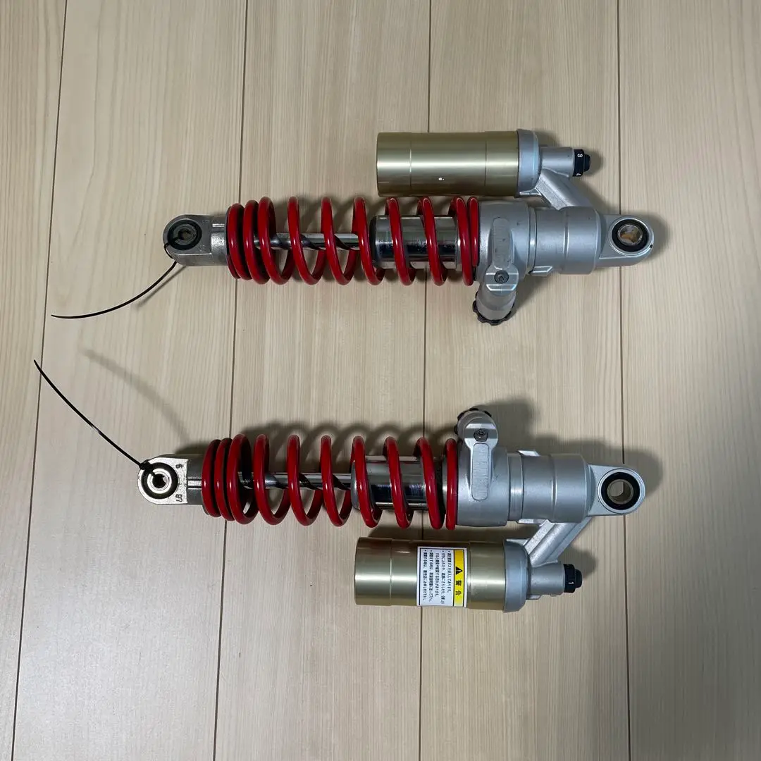 RFY リアショック サスペンション GSX1400 ホワイトカラー 未使用 RFY リアショック サスペンション GSX1400 ホワイトカラー 未使用