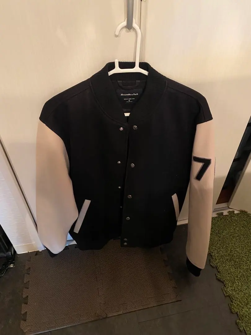 2025年最新】Abercrombie&Fitch メンズ スタジャンの人気