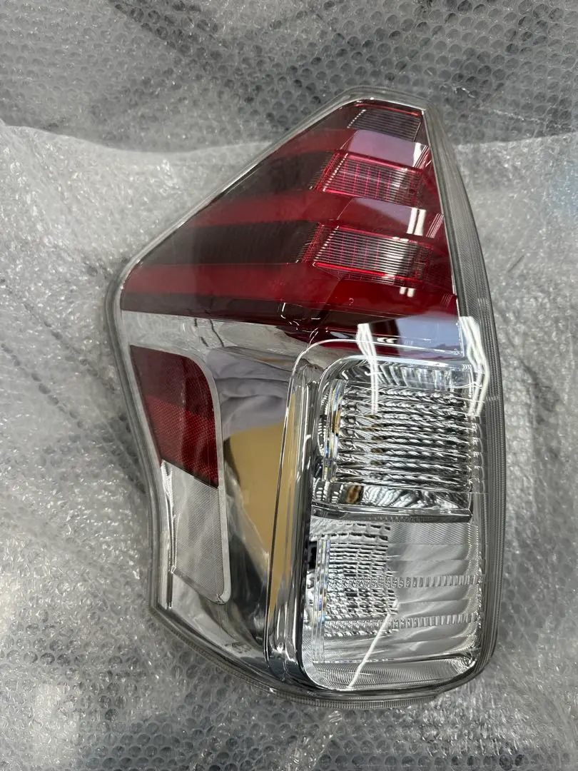 【即日発送】【新品・未使用】プリウスα　テールランプ(左) 2025年最新】Yahoo!オークション -プリウスα テール 左(トヨタ用