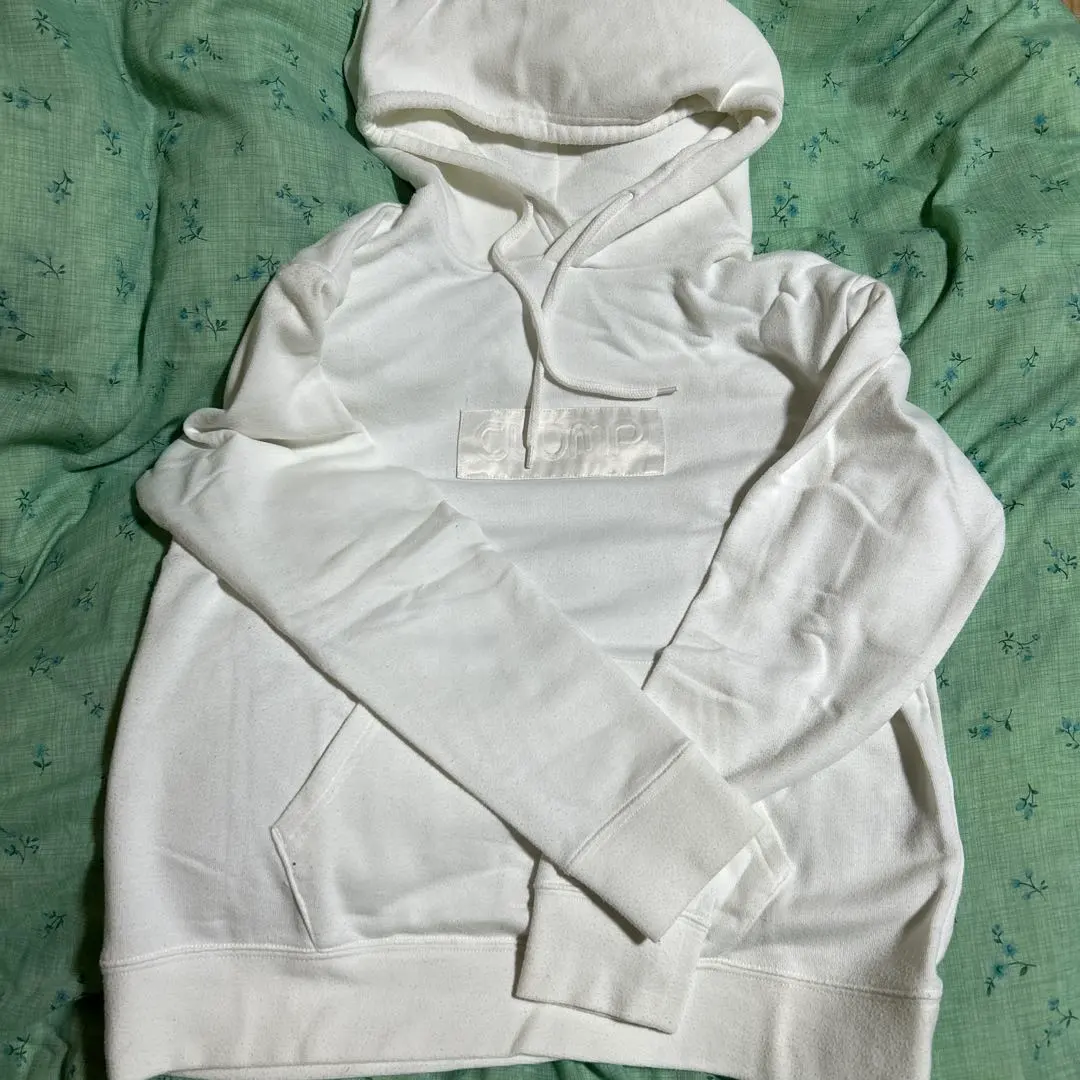 Thumbnail of M size white hoodie
