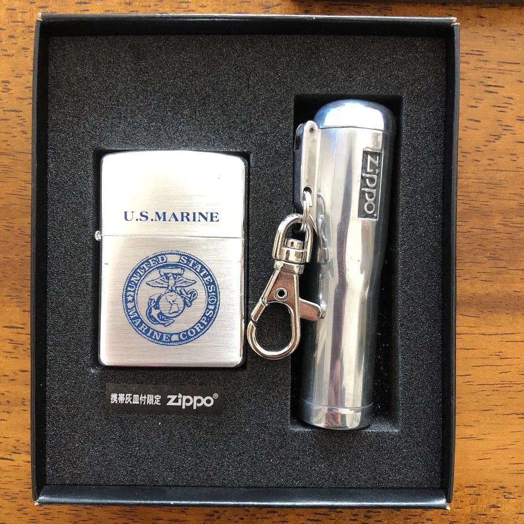 新品未使用 Zippo 海兵隊　USMC 2006　レア　入手困難 Zippo United States Marines Emblem Satin Chrome Windproof
