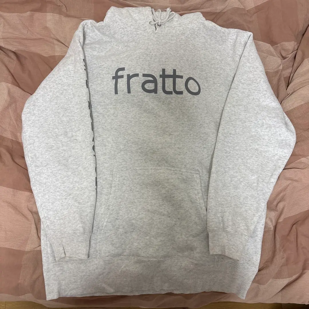 fratto フラット　パーカー　ソフトテニス　XLサイズ fratto フラット ソフトテニス ジップアップパーカー 迷彩柄