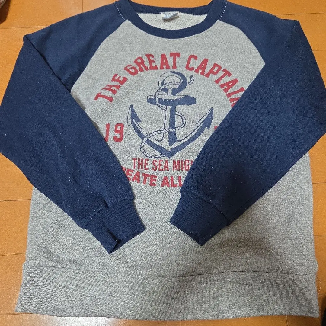 Thumbnail of Long-sleeved cut-and-sew shirt 140