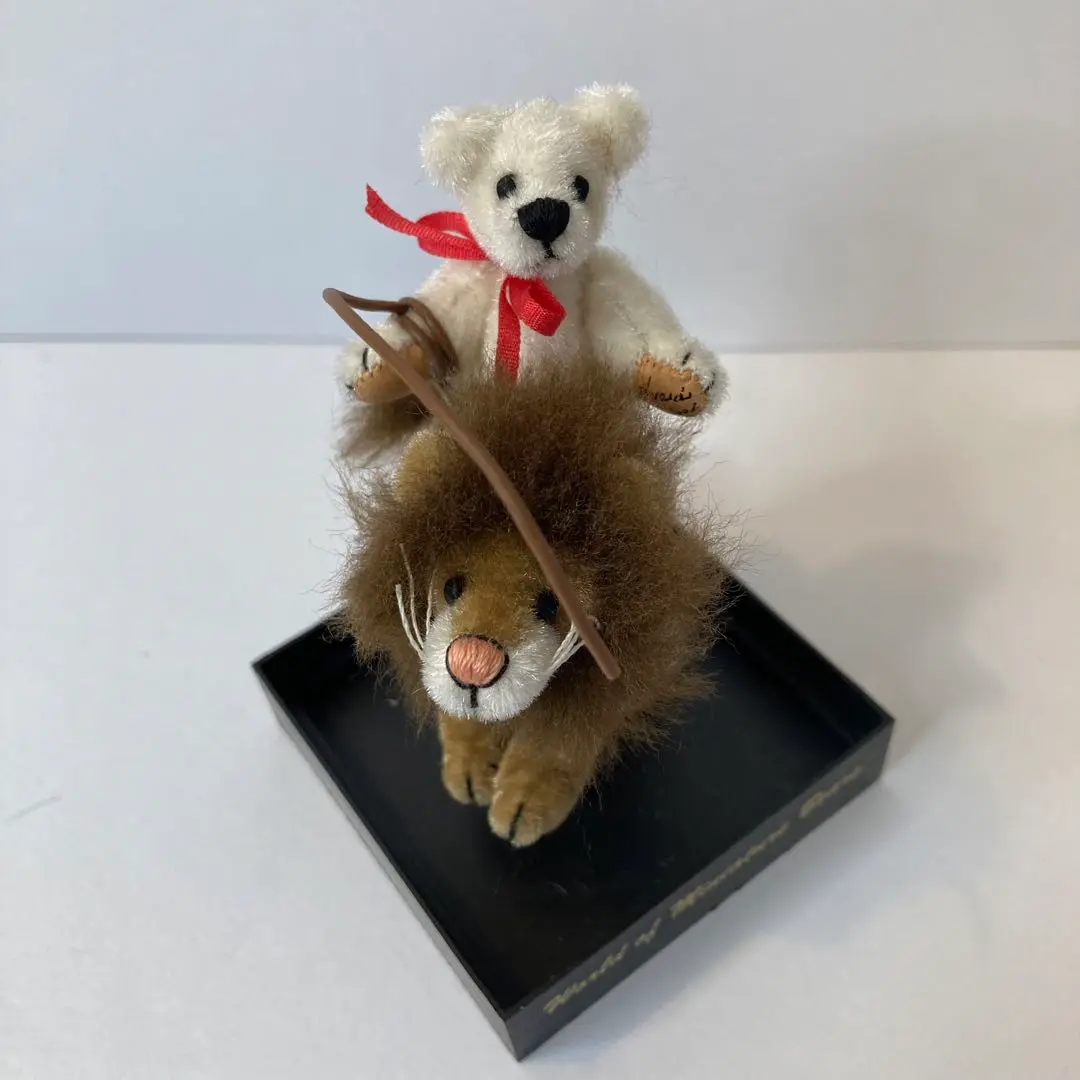 Thumbnail of Teddy Bear World of Miniature Bears: Bear Riding a Lion