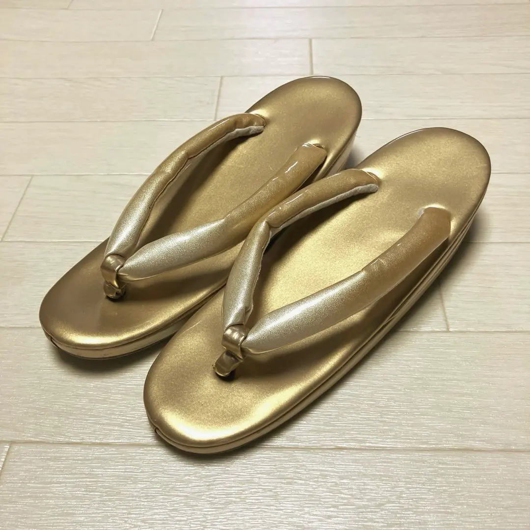 Thumbnail of Anonymous Shipping: Zori Sandals, Formal, Gold, 23.5cm