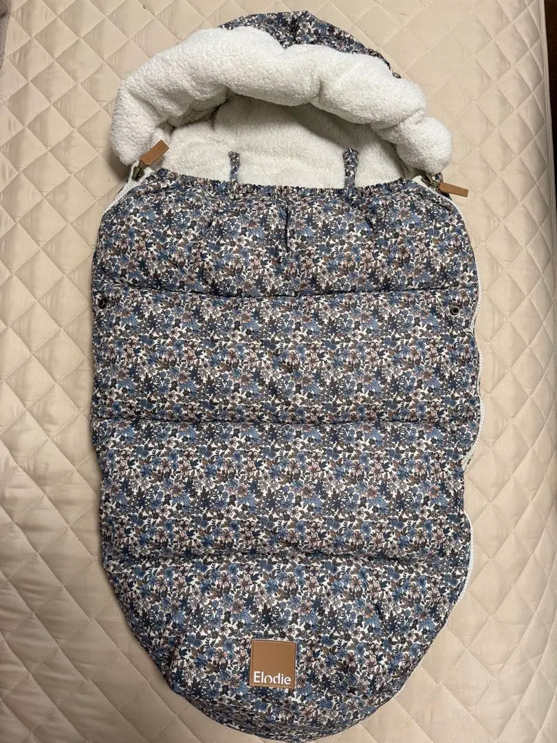 新品・未使用　Elodie フットマフ 赤ちゃんの防寒対策にぴったりなフットマフ 【ベビーカー対応