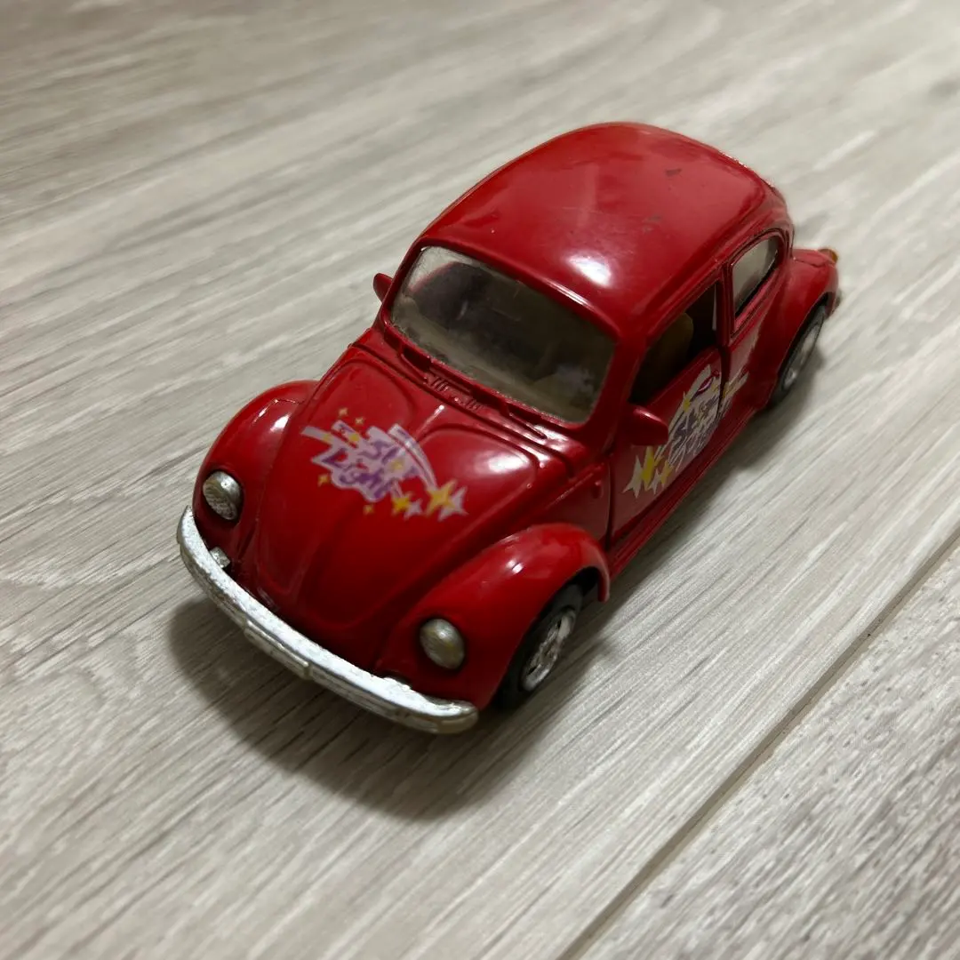 Thumbnail of Pullback car: Volkswagen, red