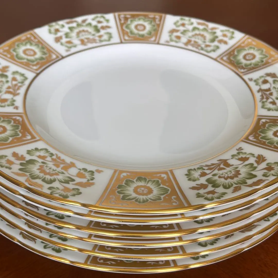 Derby-Panel-Green-Dinner-Set-