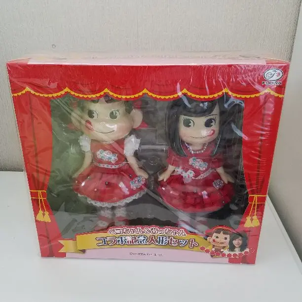 不二家　非売品　ペコちゃん&あっちゃんコラボ記念人形セット　未開封 2025年最新】ペコちゃん＆あっちゃん コラボ記念人形セットの
