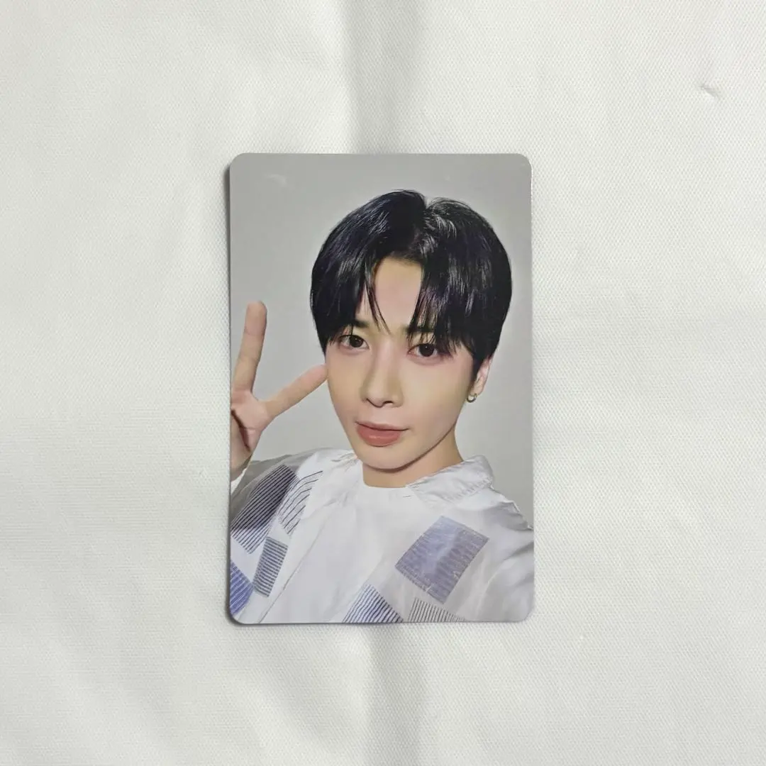 Thumbnail of TXT VR Concert Admission Benefit Vol. 1 Trading Card Taehyun