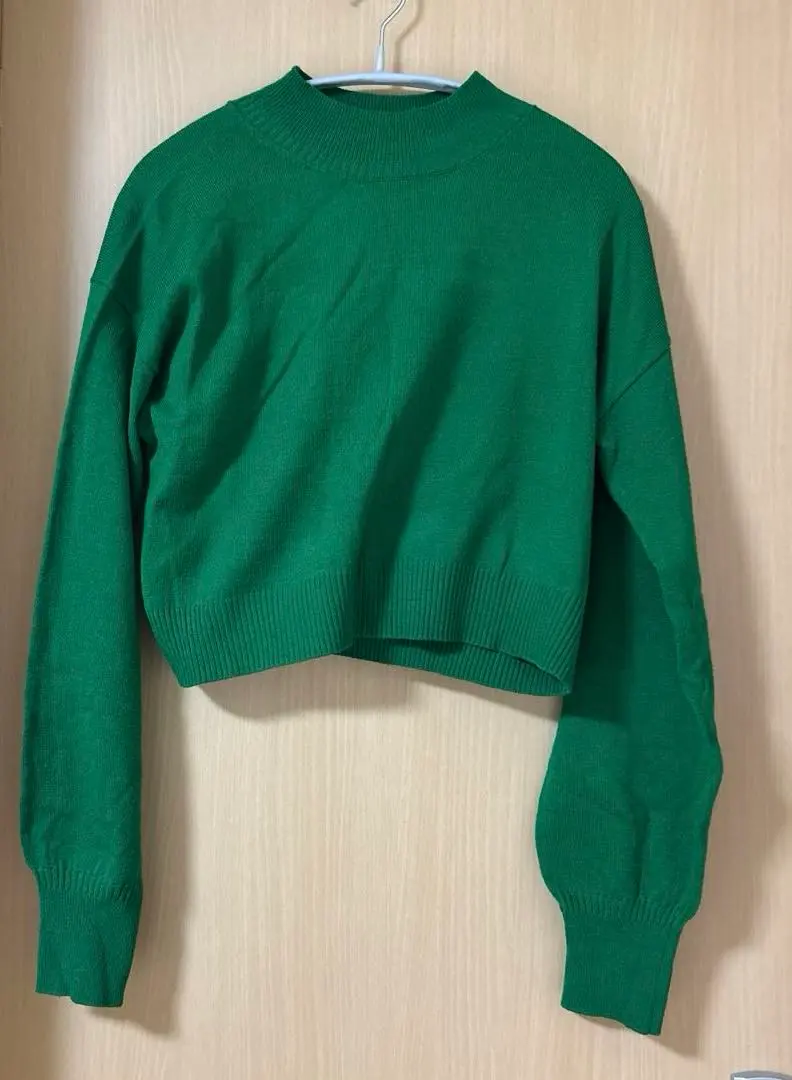 Thumbnail of GU Green Knit Sweater, Size M
