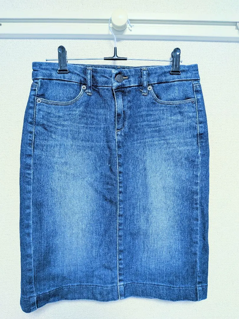 Thumbnail of UNIQLO Denim Tight Skirt