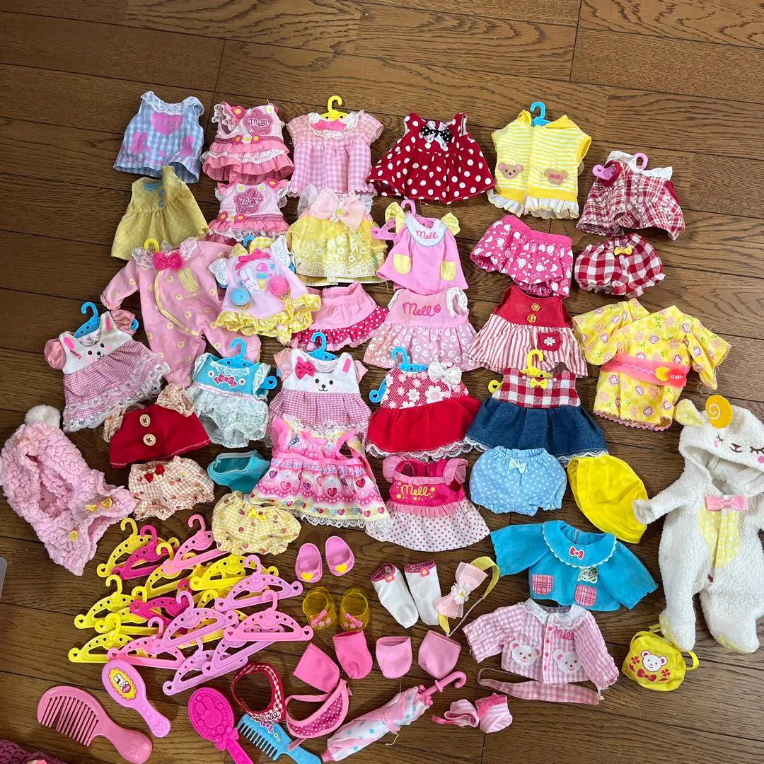 Thumbnail of Mer-chan Clothing Sets - Large Quantity