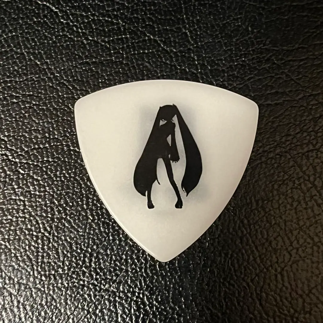 Thumbnail of Hatsune Miku Pick White Guitar Bass Project Sekai Keychain