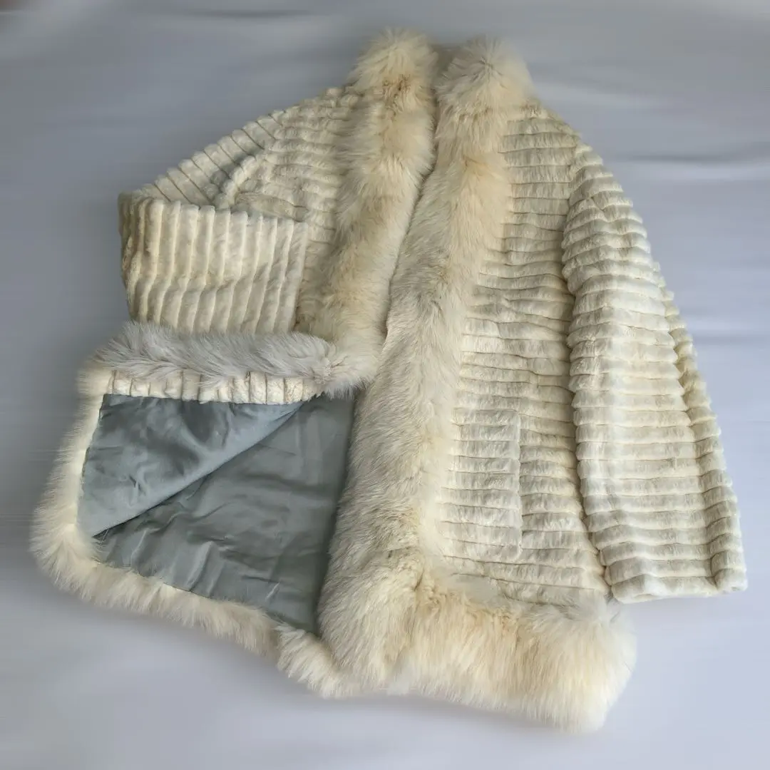 LUPIAN FUR 毛皮コート クリーム色 LUPIAN FUR 毛皮コート クリーム色 - ジャケット・アウター