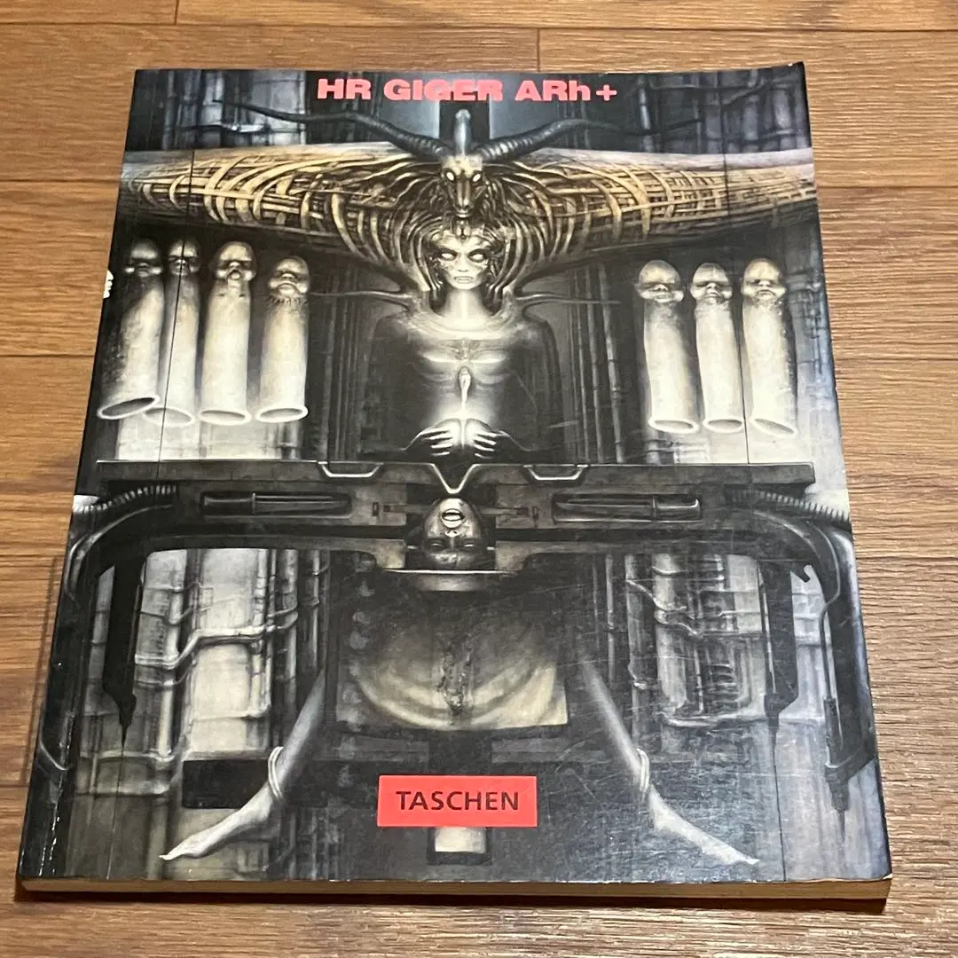 2025年最新】ギーガー画集の人気アイテム - メルカリ