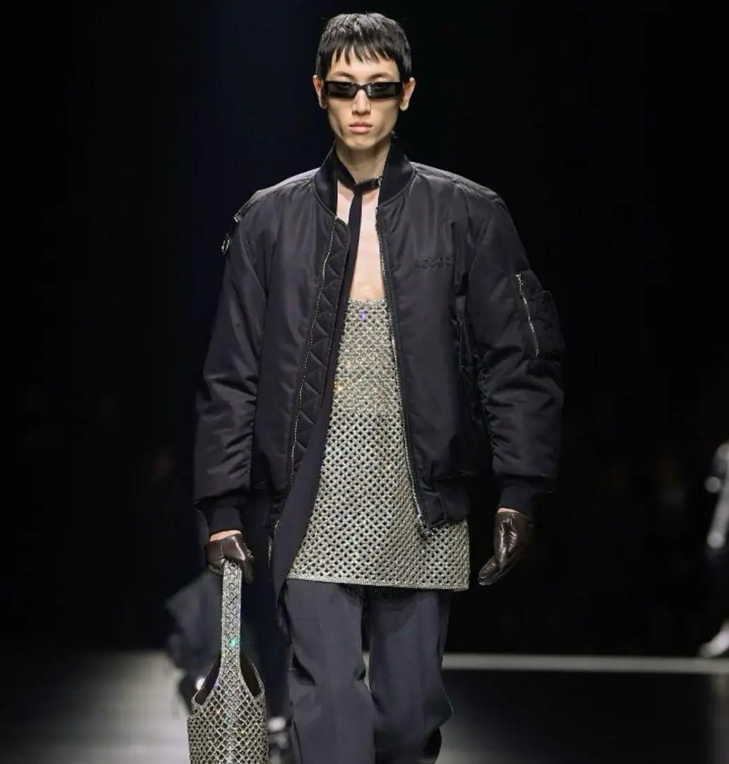2025年最新】GUCCI MA-1・フライトジャケットの人気アイテム