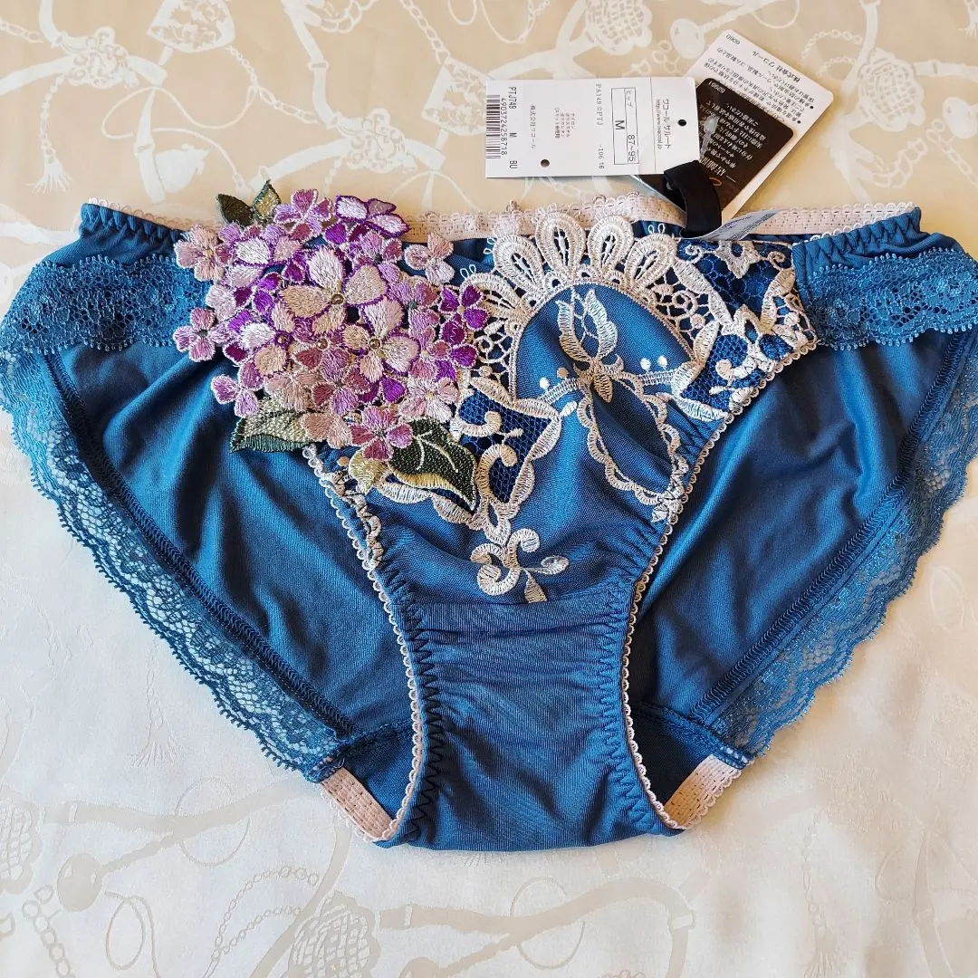 Thumbnail of Wacoal Salute Shorts PTJ749