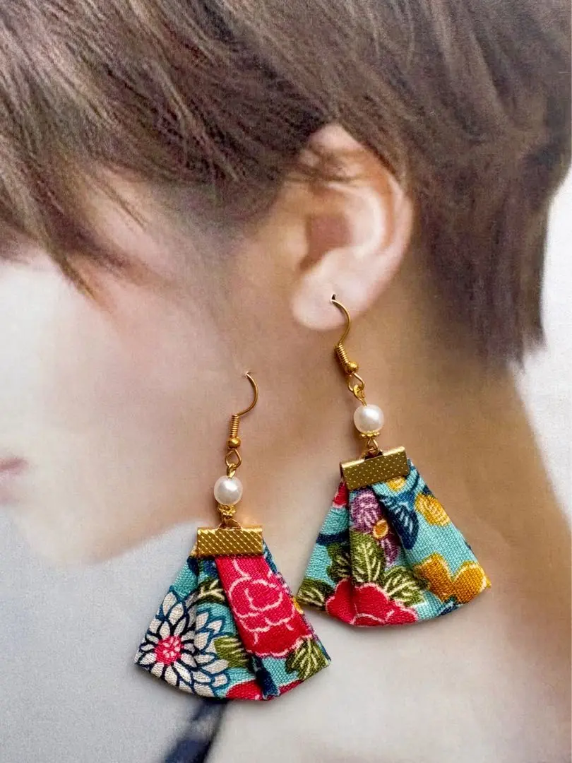 CONOCO ピアス　沖縄　紅型モチーフ 最 安値 でファッション - CONOCO ピアス 沖縄 紅型モチーフ