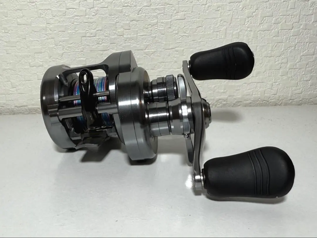 シマノ　10カルカッタコンクエストdc101 美品　希少 楽天市場】シマノ(shimano) 10 カルカッタコンクエスト 101dcの通販
