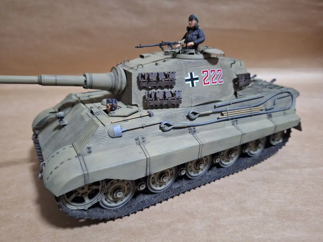 (未使用･未開封品)　DR6840 1/35 WW.II ドイツ軍 Sd.Kfz.182 キングタイガー ヘンシェル砲塔 w/ツィメリットコーティング 第505重戦車大隊 1944年 ロシア プラモデル 0pbj0lf Amazon | DR6840 1/35 WW.II ドイツ軍 Sd.Kfz.182 キング