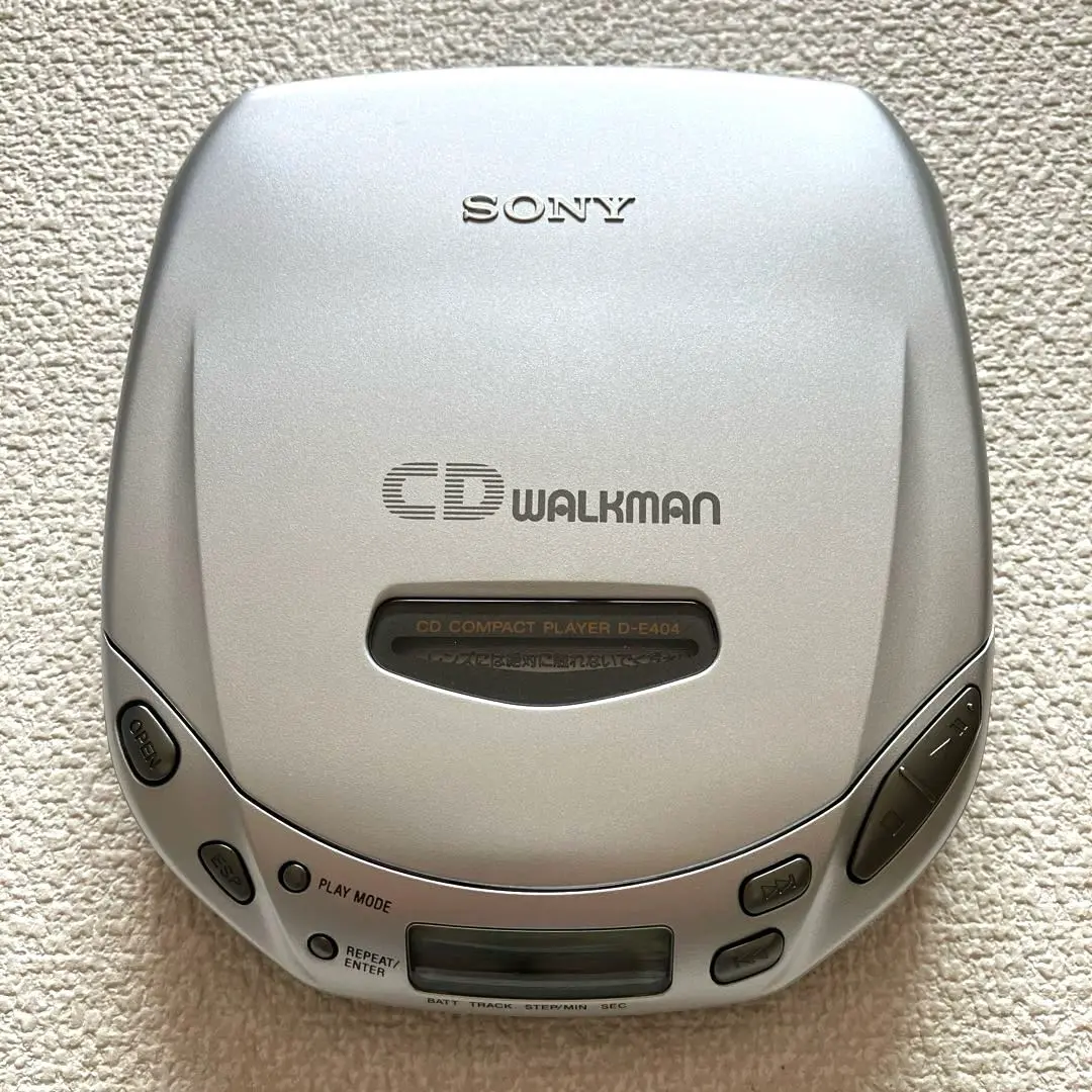 SONY CDウォークマン D-E404 箱付き SONY D-E404 Portable CD Player Walkman Compact Silver Japan