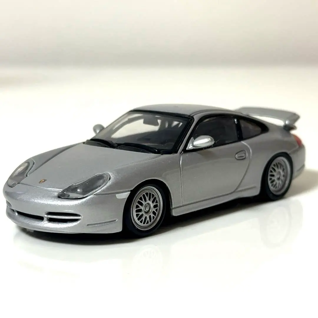 Minichamps 1/43 Porsche 911 GT3 銀色 的縮圖
