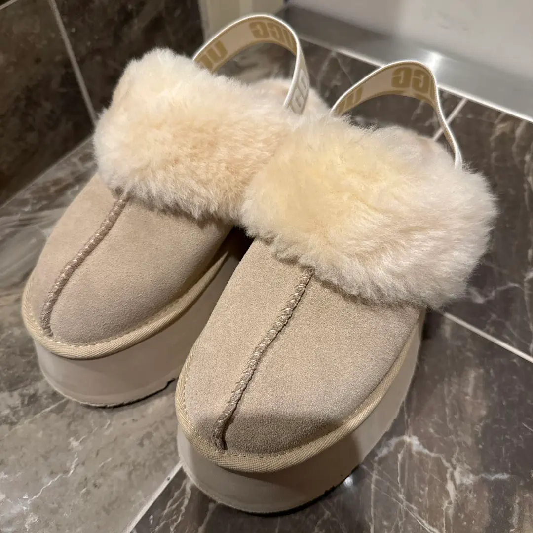 2025年最新】ugg ファンケット グレーの人気アイテム - メルカリ