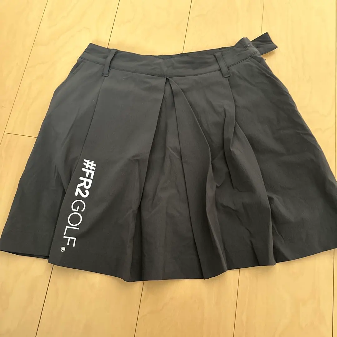 #FR2 GOLF プリーツスカート 黒 Sサイズ　新車未使用 2025年最新】FR2 ゴルフ スカートの人気アイテム - メルカリ