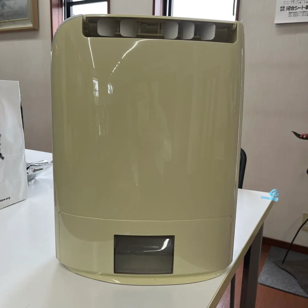 概要 デシカント方式 衣類乾燥除湿機 F-YZM60 | 衣類乾燥除湿機