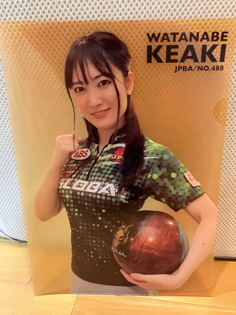 名和秋さん☆女子プロボウラーグッズ　3種 mqdefault.jpg