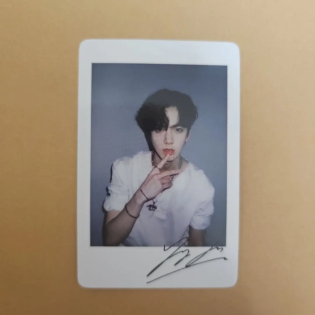 Thumbnail of Younghoon trading card