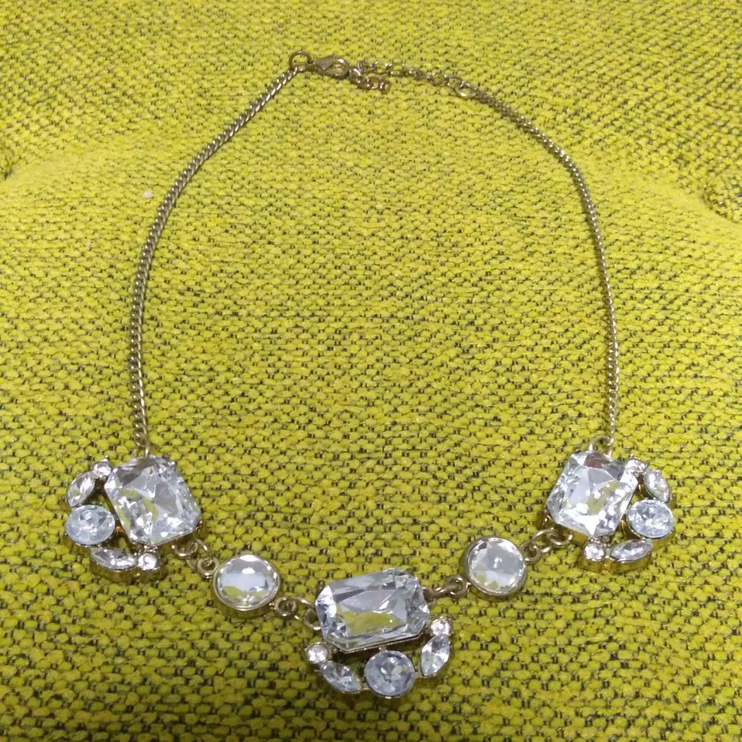 Thumbnail of necklace